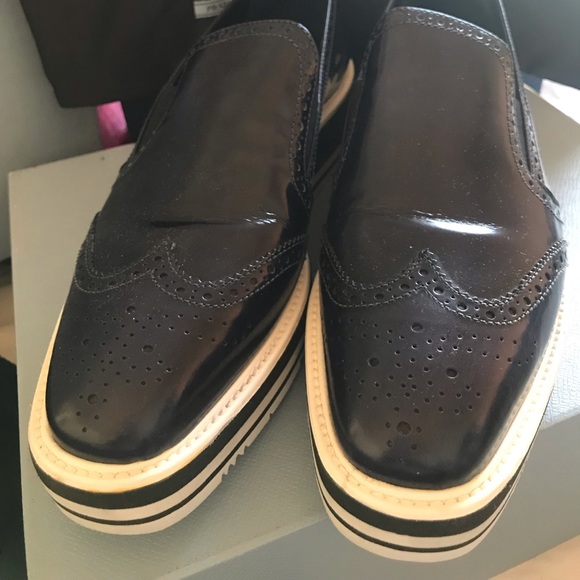 Slip-On Oxford
PRADA - Picture 6 of 6